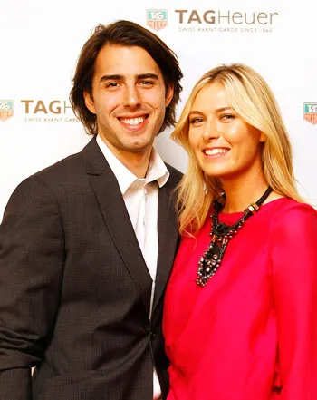 1346509334_maria sharapova v