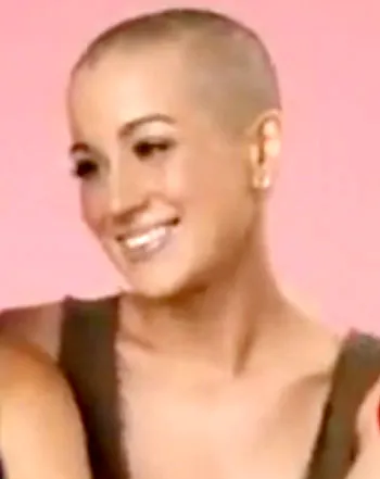 1346861514_kellie pickler 441