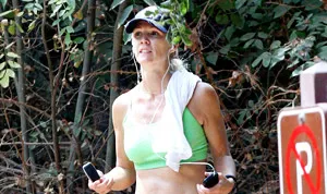 1347483000_jennie garth 178