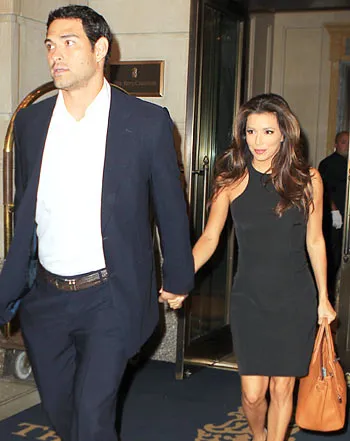 1347738488_eva longoria mark sanchez v