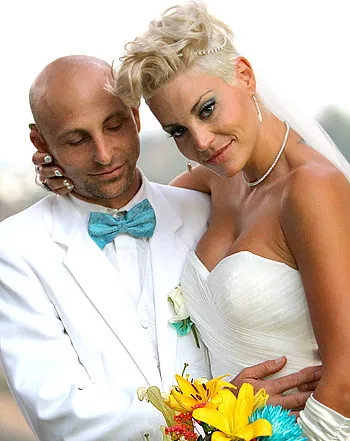 1349101594_adam friedman lisa damato wedding 350