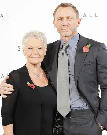 1349207123_judi dench daniel craig 350