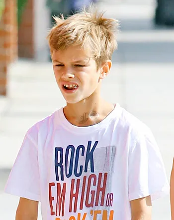 1349881160_romeo beckham 441