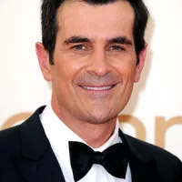 1350331661_ty burrell 290