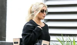 1350838180_jessica simpson h