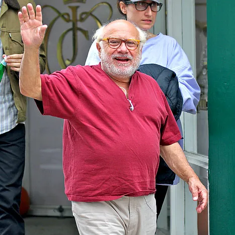 1350999740_danny devito 467