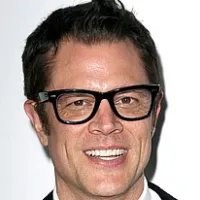 1351181229johnny knoxville 206