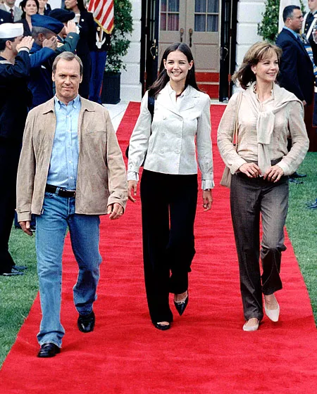 1351190331_michael keaton first daughter