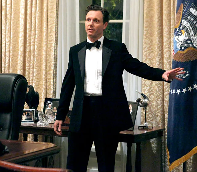 1351190849_tony goldwyn scandal