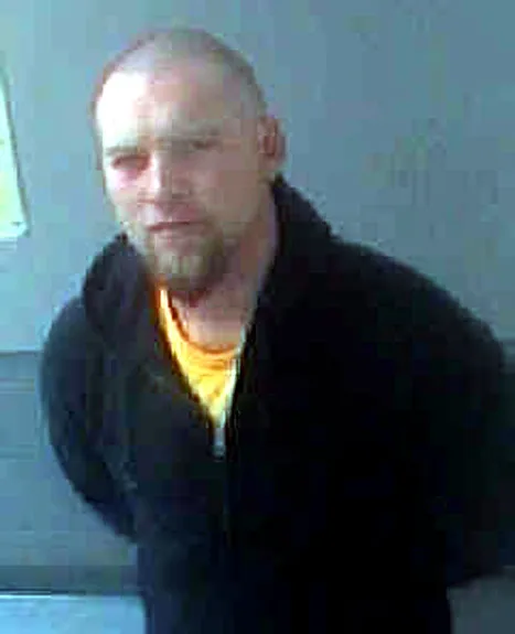 1352151666_sam worthington mugshot article