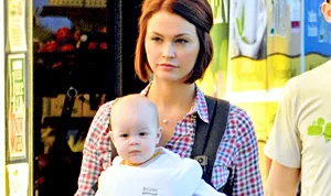 1352244420_lisa stelly pearl 300