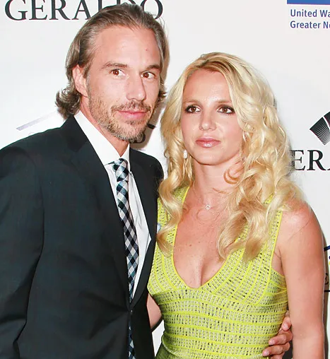 1352861016_jason trawick britney spears 467