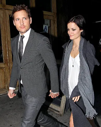 1353344509_peter facinelli jaimie alexander 441