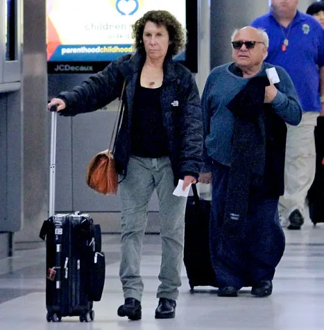 1354137727_rhea perlman danny devito article