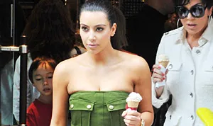 1354244023_kim kardashian 1 300