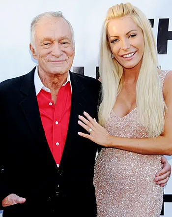 1354663188_hugh hefner crystal harris 350