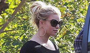 1354845309_jessica simpson 300