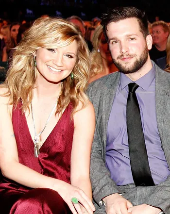 1354900676_jennifer nettles justin miller 441