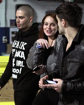 1355152671_lindsay lohan max george 441