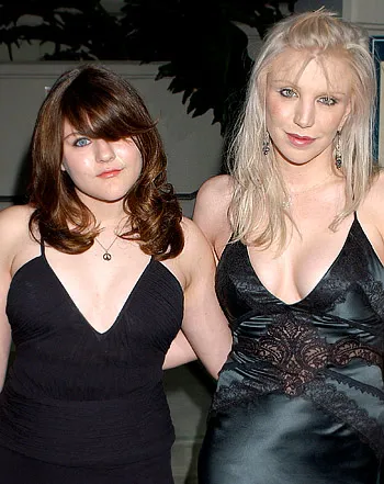 1356635723_frances bean cobain courtney love 441