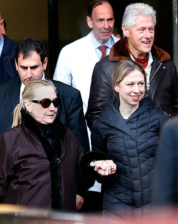 1357168732_hillary clinton chelsea bill clinton 350