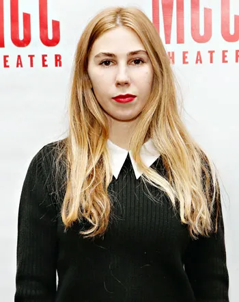 1357851381_zosia mamet 441