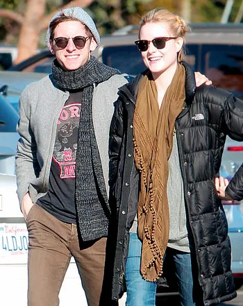 1358350256_jamie bell evan rachel wood 350