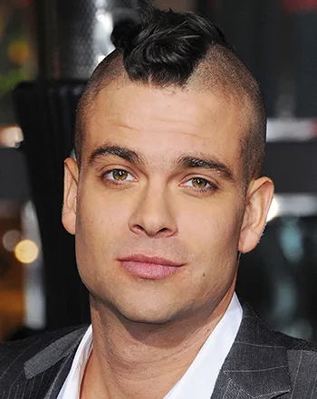 1358611322_mark salling assault_2
