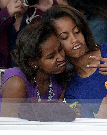 1358877585_sasha malia obama 350