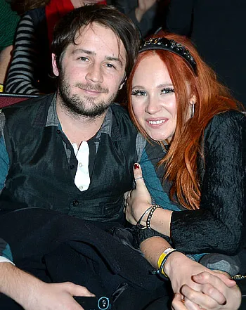 1359398722_michael angarano juno temple dating 350