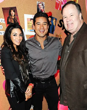 1359748028_mario lopez courtney mazza dennis haskins 441