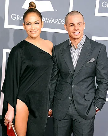 1360602923_jennifer lopez casper smart 350