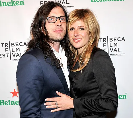 1360611194_nathan followill jessie baylin 467