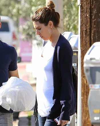 1360851485_jamie lynn sigler bump 350