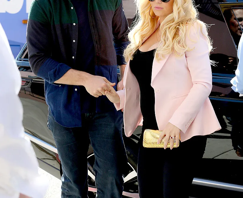 1360878478_eric johnson jessica simpson zoom