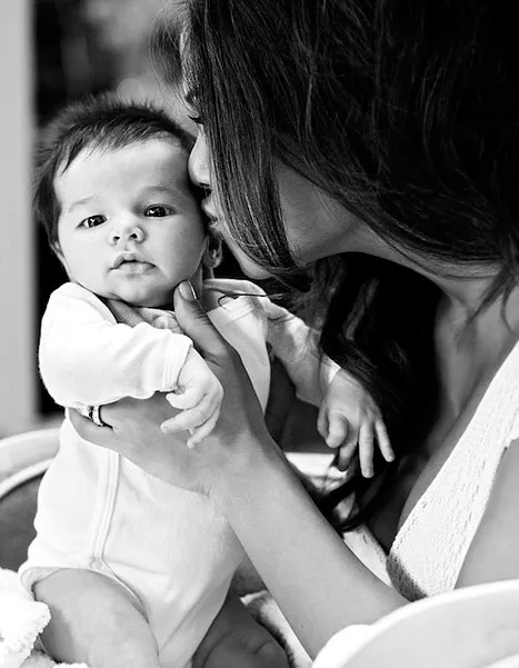 1360887841_vanessa lachey camden 467