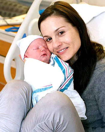 1360938903_kara dioguardi baby 350