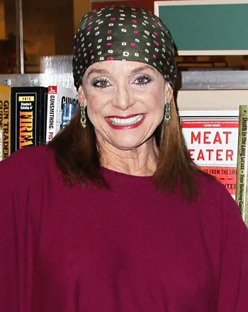 1363023308_valerie harper 441