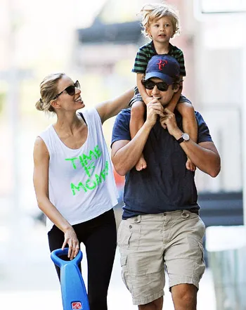 1363983006_karolina kurkova tobin archie drury 441