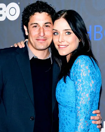 1366306272_159218737_jason biggs jenny mollen 350