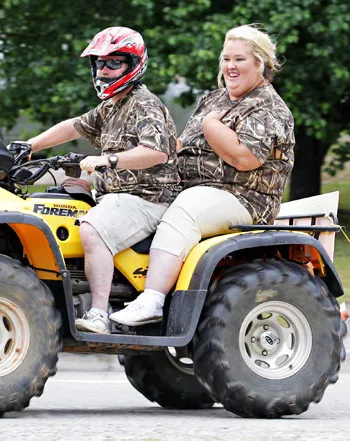 1367847733_june shannon sugar bear 441