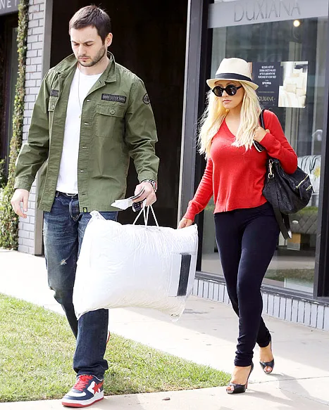 1367862773_matthew rutler christina aguilera 467