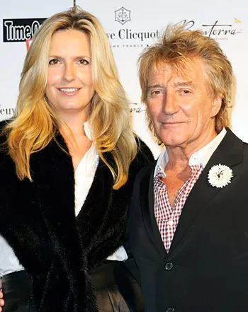 1368126114_penny lancaster rod stewart 441
