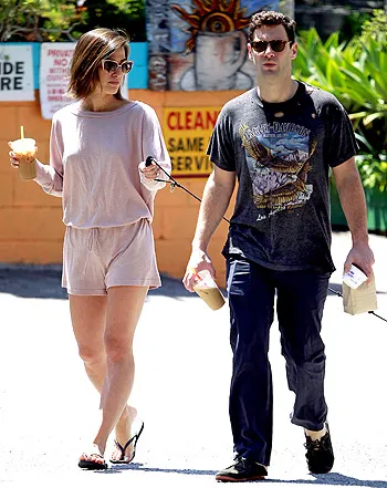 1369070827_justin bartha fiance 441