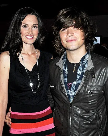 1370022951_zac hanson kate 441