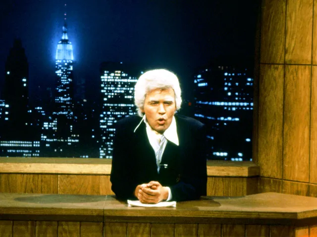 1370479119_141437305_billy crystal 560