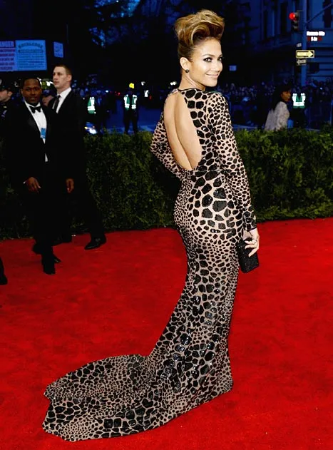 1370978135_jennifer lopez lg