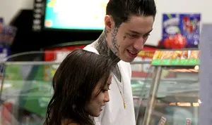 1371051151_trace cyrus brenda song 178