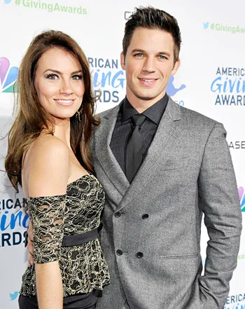 1371149408_angela stacy matt lanter 441