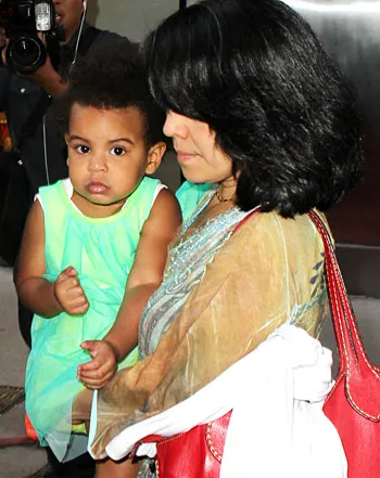 1371732001_blue ivy carter 441